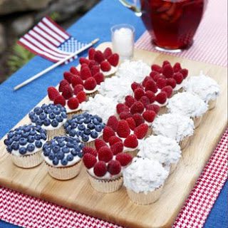 red-white-blue-cupcakes-0710-lg