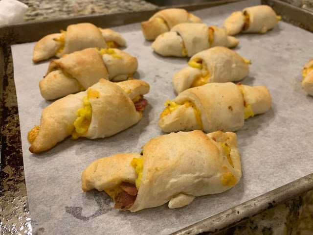 BACON, EGG, and PIMENTO CHEESE ROLL UPS  (Adapted from seededaetthetable.com)