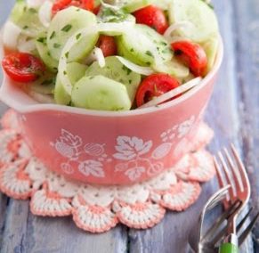 CUCUMBER AND TOMATO SALAD (Adapted from Paula Deen)