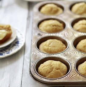 HONEY CORNBREAD MUFFINS (Adapted from Good Life Eats)
