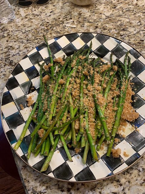 ROASTED ASPARAGUS  (Adapted from Martha Stewart)