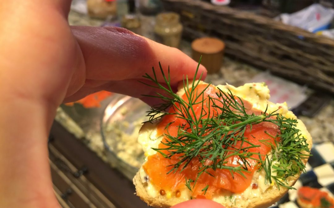 MINI SALMON TOASTS WITH DILL BUTTER